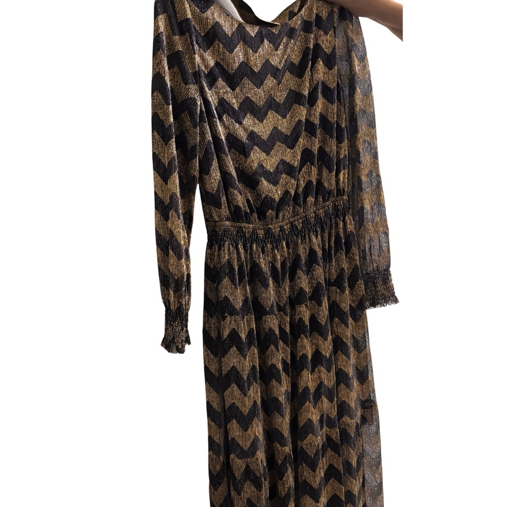 Eliza J Black and Gold Chevron Long Sleeve Dress
